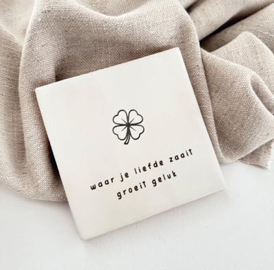 Tegeltje met klavertje 4